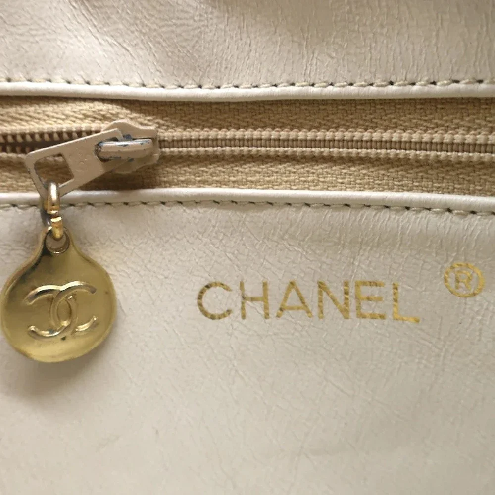Vintage Chanel Quilted Tassel Camera Bag Beige Leather Chain Strap Shoulder Bag - Picture 11 of 12